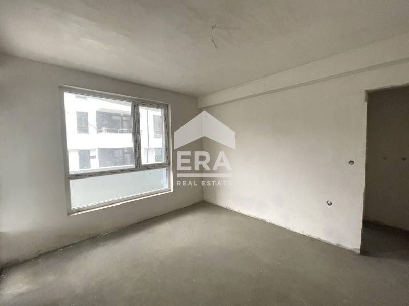 Тристаен апартамент ново строителство за продажба