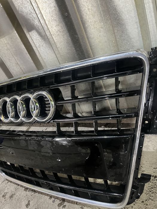 Решётка Audi A5 кузов 8t0 2007/2011