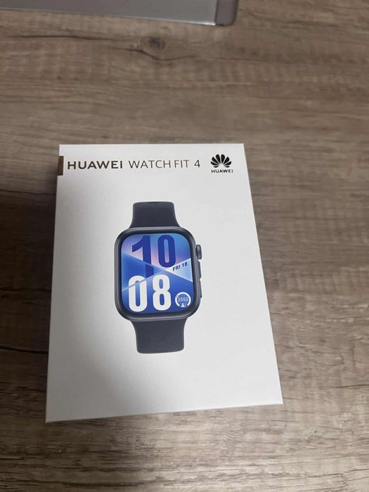 Часовник Huawei fit 4