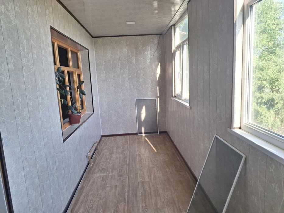 Olmaliq kvartira sotiladi.