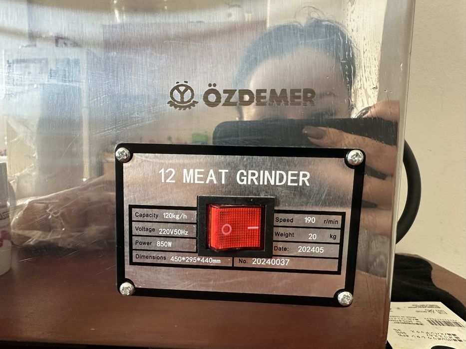 Продается мясорубка