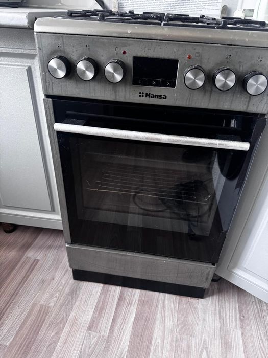 Продаю печ фирмы Ханса.