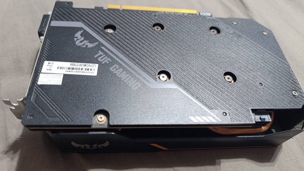 Placa video Asus gtx1650 4gb vram gddr4
