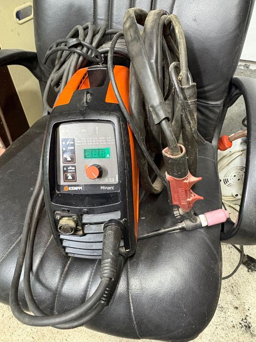 Продават се машините!