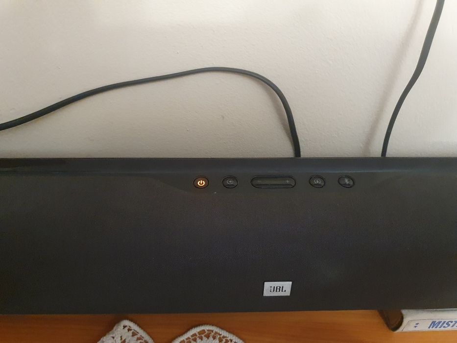 Vand Soundbar JBL și Medion