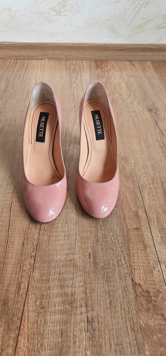 обувки на ток Musette