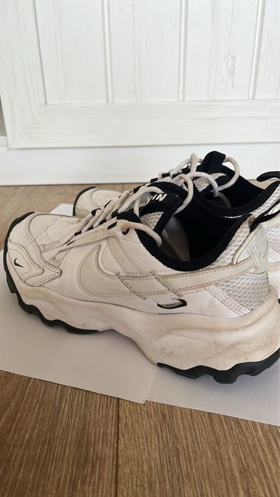 Оригинални маратонки на Nike