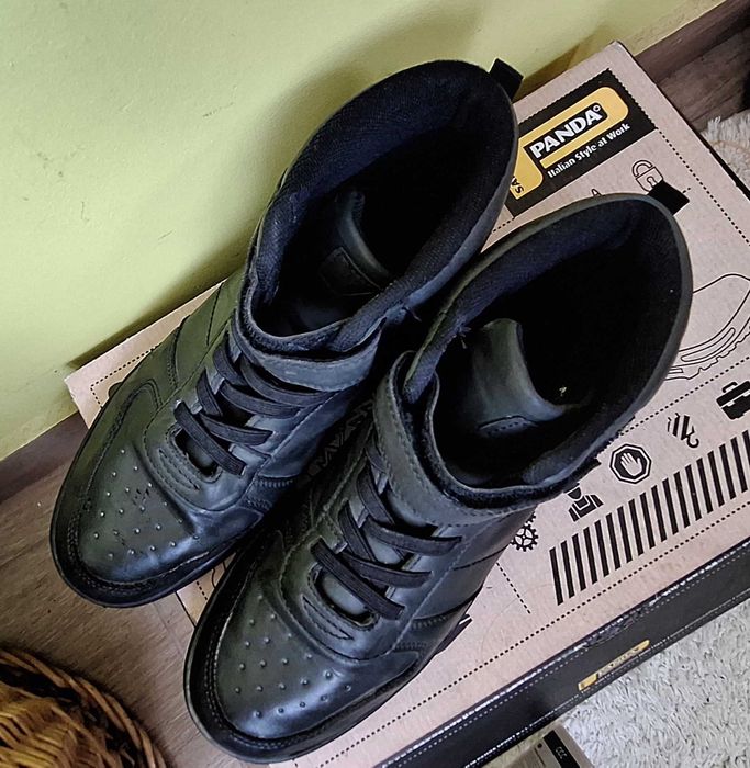 юношески спортни обувки много запазени