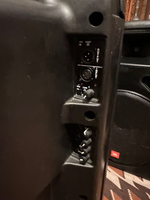 Тонколони jbl eon