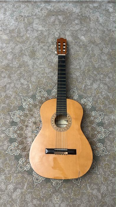 Продам гитару Yamaha