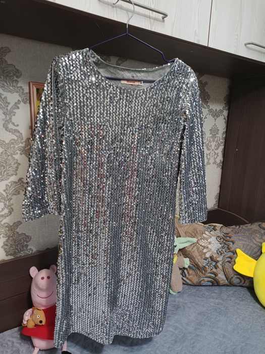 Продам платье 46р