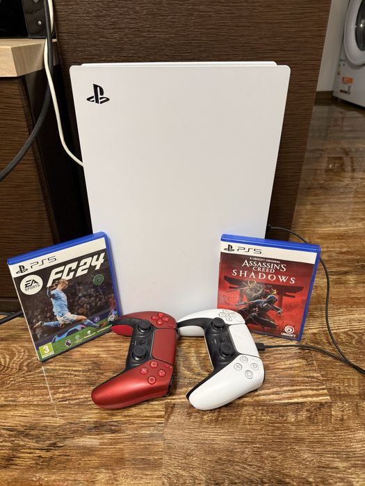 Play station 5, doua controlere si doua jocuri