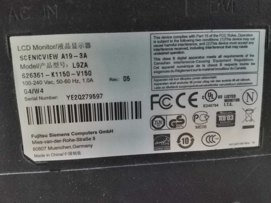 Vand 2 Monitoare 19" 50 cm diag pret negociabil