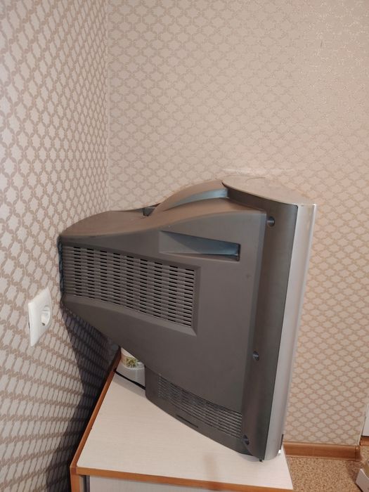 Телевизор LG б/у