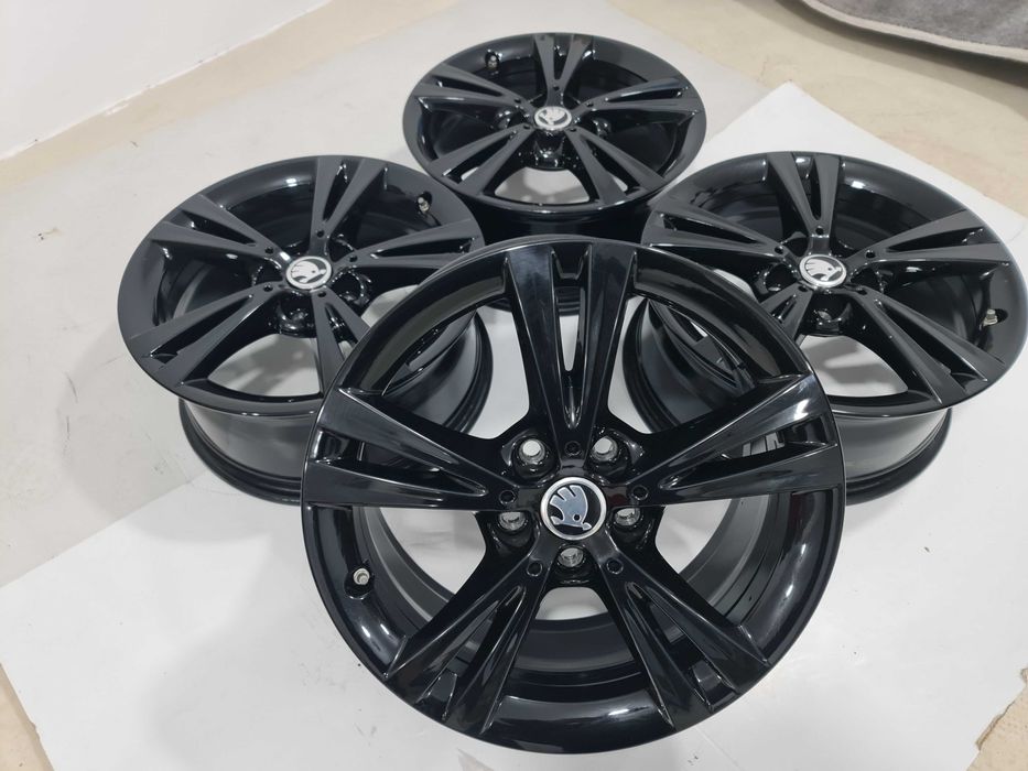 Jante 17 OEM Skoda Octavia Superb  VW Golf 5x112 7.5j et52 57.1