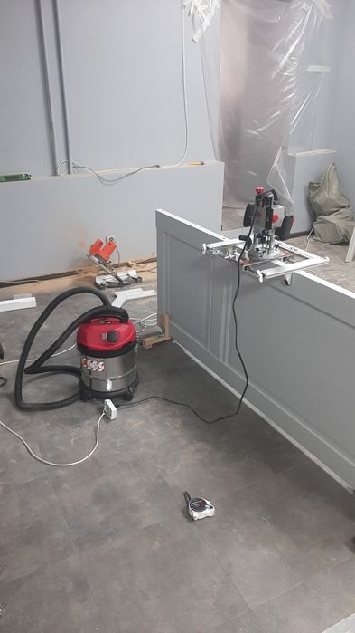 Установка межкомнатных дверей