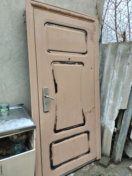 Входная дверь, продам