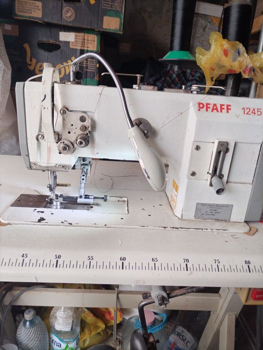 Masina de cusut. Pfaff 1245 triplu transport