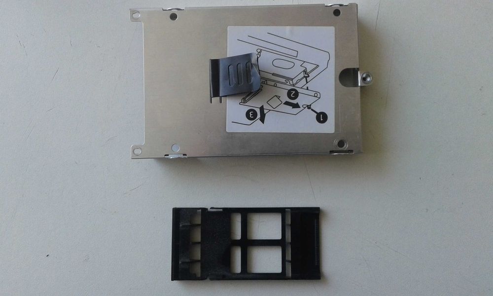 Работещ HP Compaq 625/620 на части