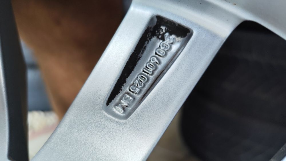 Jante vw sepang 215/60/16 passat b8