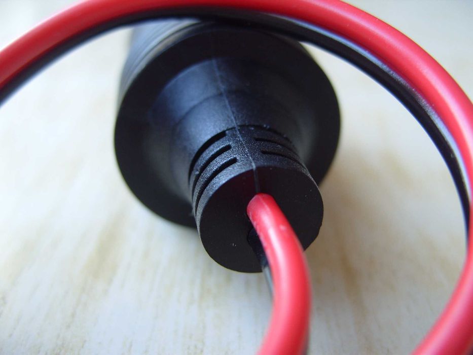 Гнездо за запалка за кола