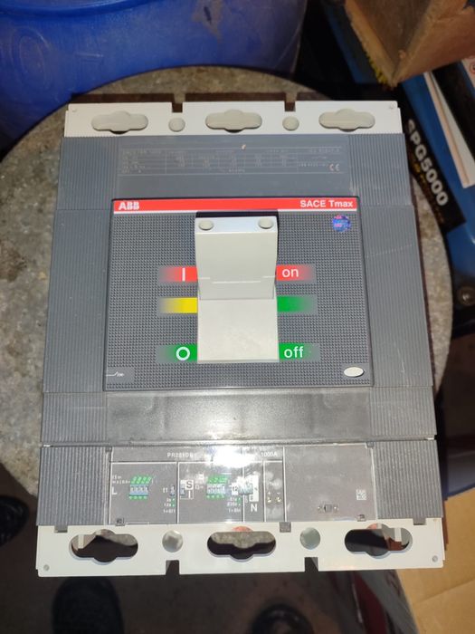 Продам автомат ABB Tmax T6 1000A PR221DS