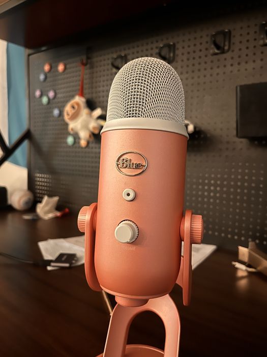 Микрофон Blue сатамын розовый тусте