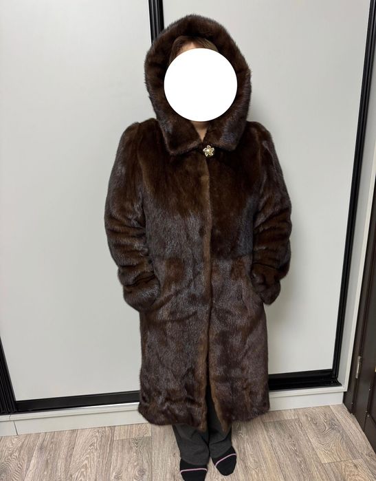 Продам норковую шубу