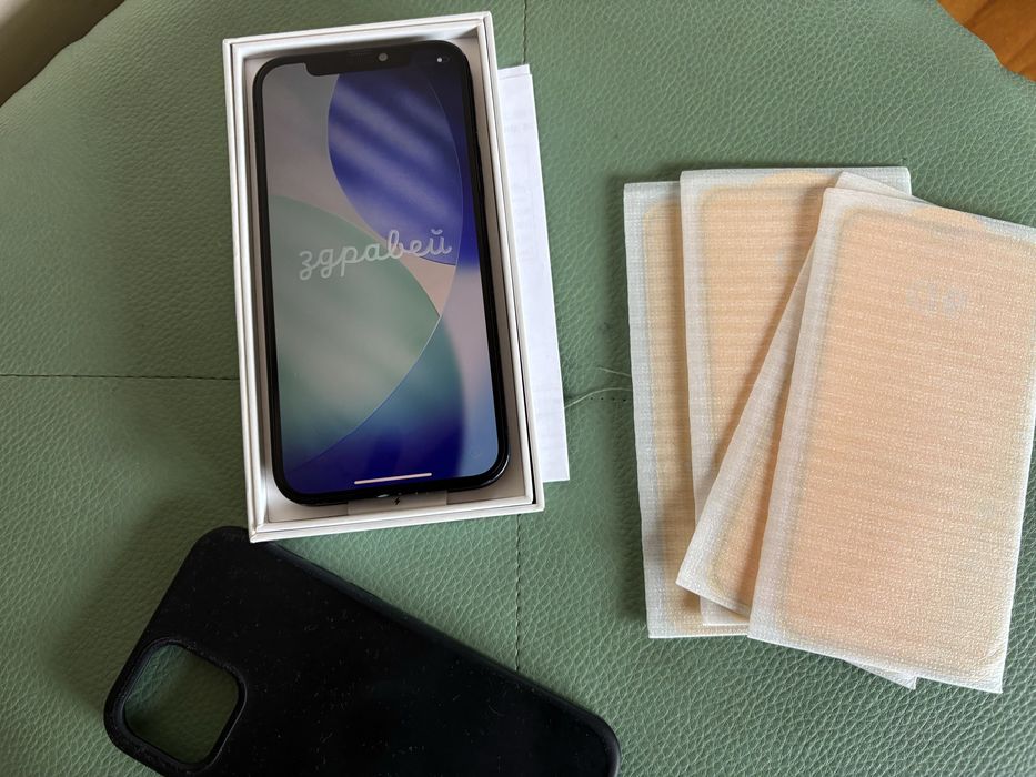 iPhone 12 64 Gb черен