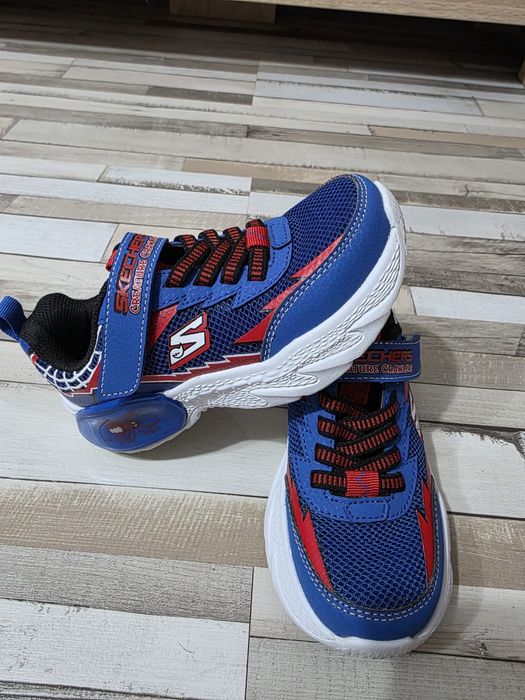 Adidasi Skechers marime 28.5
