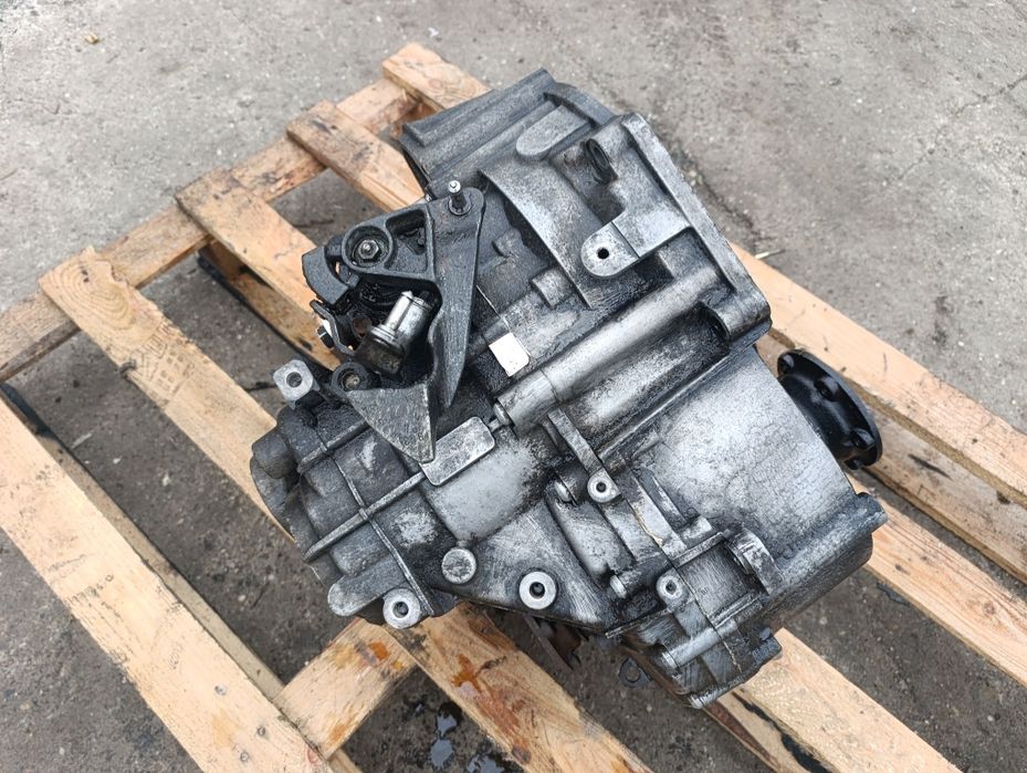 Скоростна кутия Фолксваген Голф 2.0  дизел 140 кс / VW 2.0 D