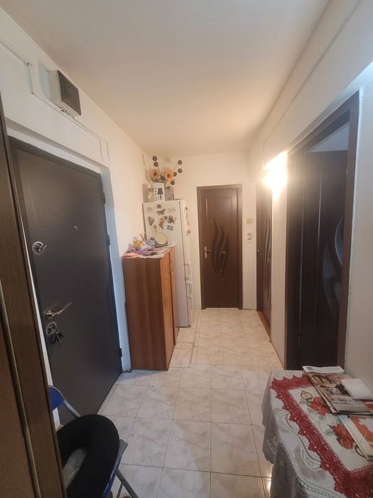 Vănd apartament.