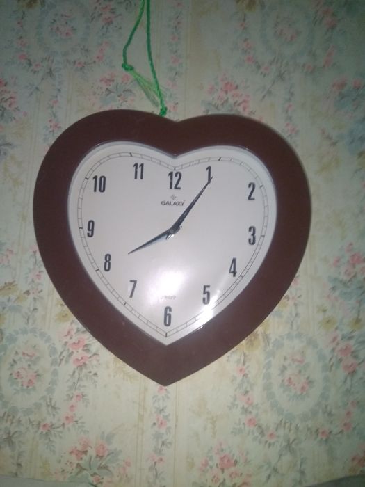 Продам часы и корпусы б/у