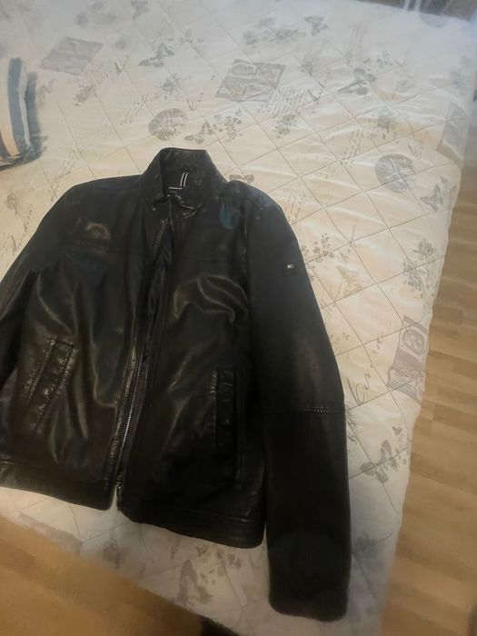 Кожено яке Tommy Hilfiger номер 54