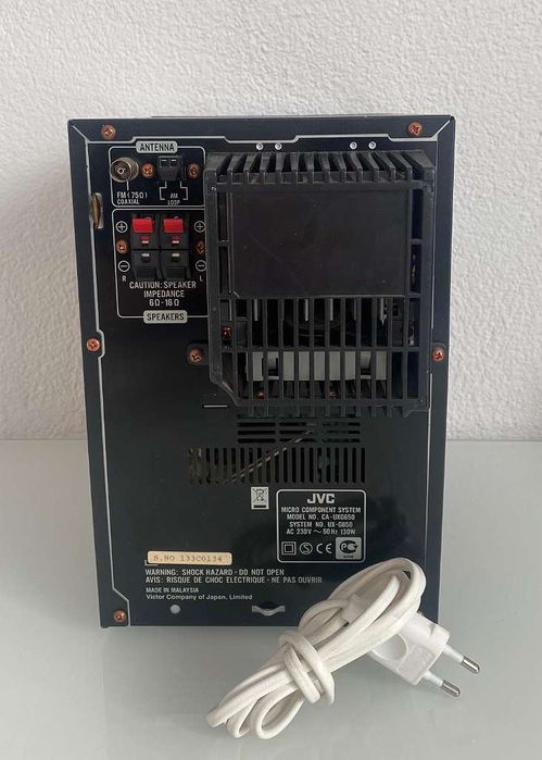 Vînd mini combina JVC