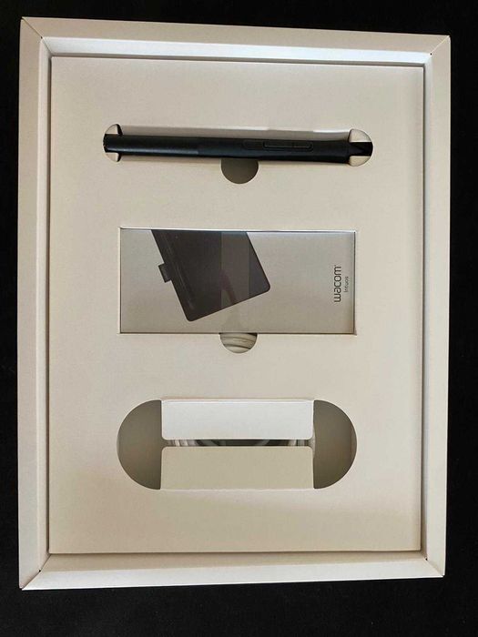 Tableta grafica Wacom Intuos M Black