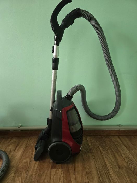 Продам  пылесосы