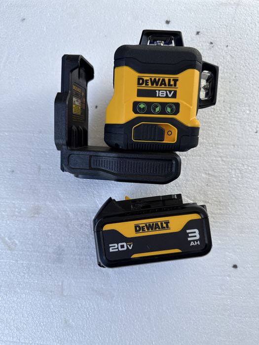Vind laser Dewalt DCLE34031 XR nou  2025 cu acum 3ah