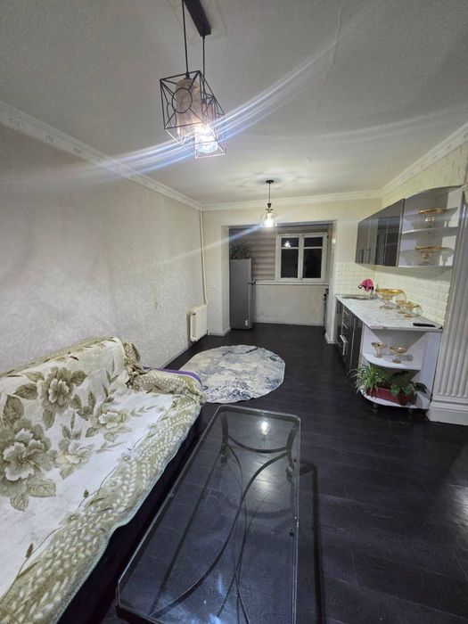 ~Chilonzor 24 mavzesi 1в2/5/5,Mo’ljal: MASKVA KAFE продаётся квартира