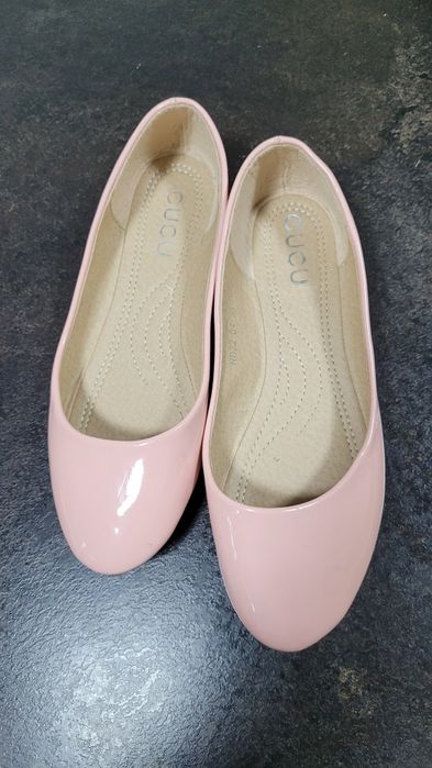 Balerini rozi de lac