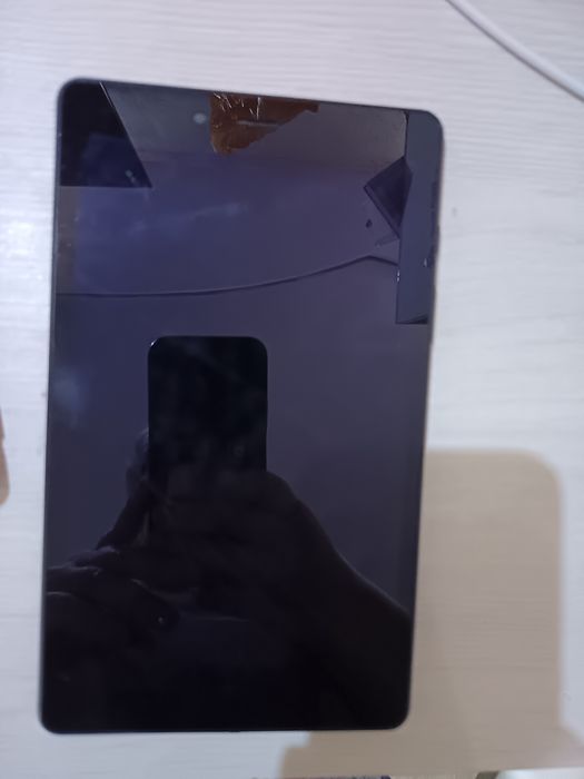 Планшет самсунг в чёрном цвете