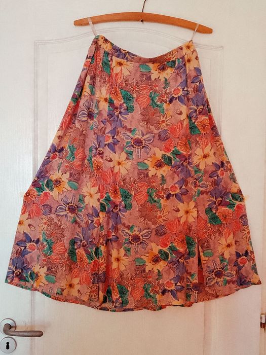 2 fuste model floral, din viscoză, măr. M-L