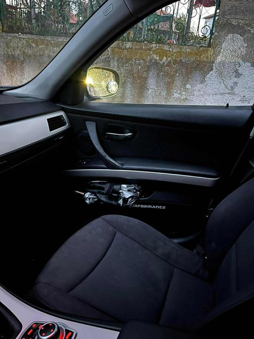 E90 318 143 к.с 2009