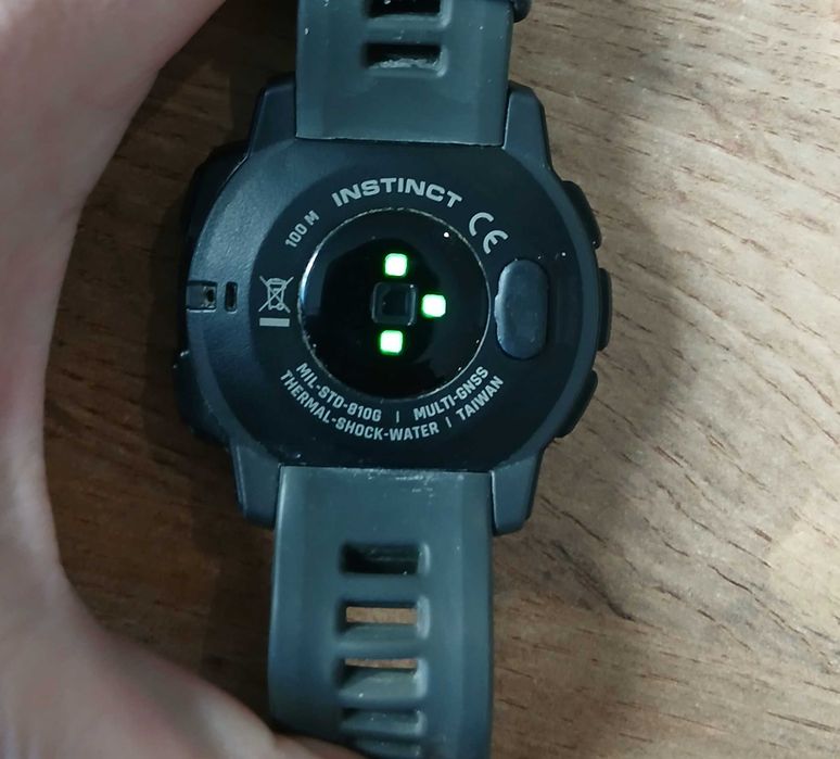 Часовник Garmin INSTINCT