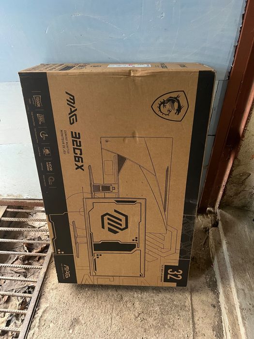 Монитор MSI 32C6X