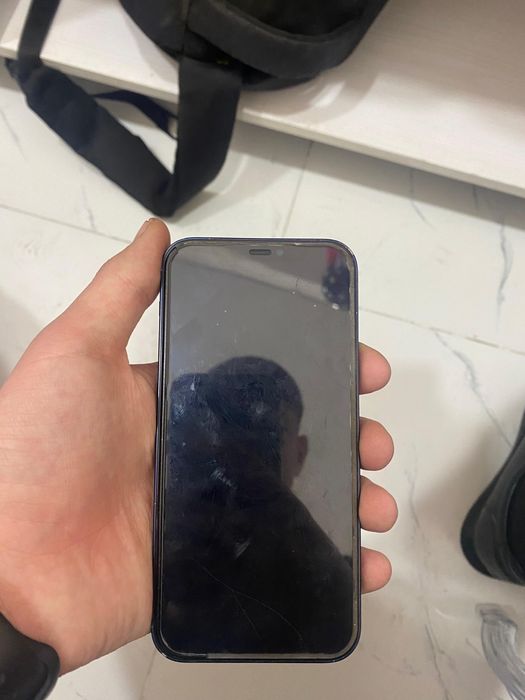 Iphone 12  Iphone 12