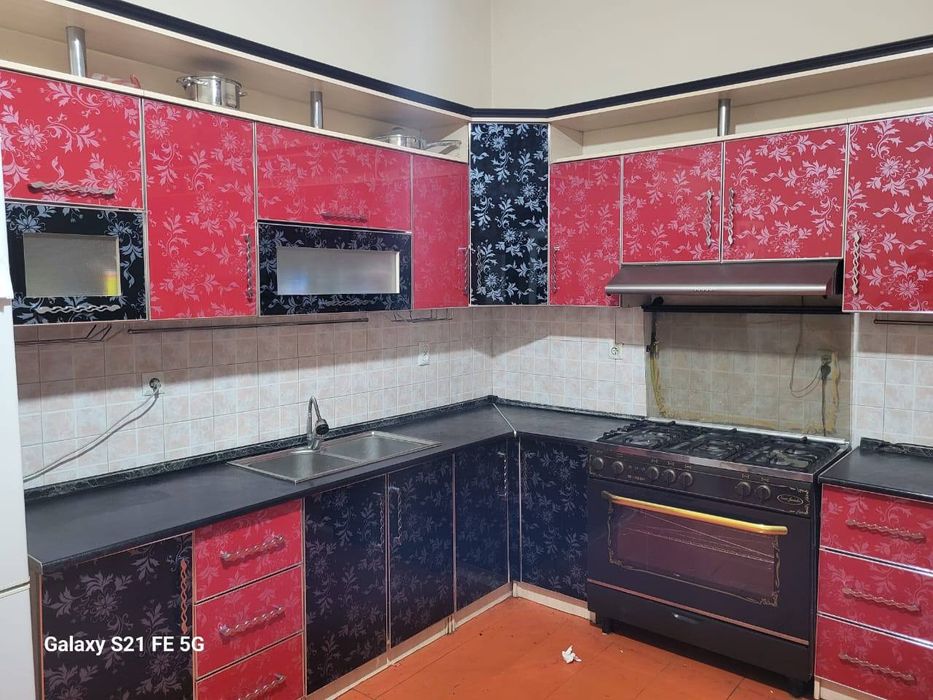 Кухонный гарнитур сатылады!