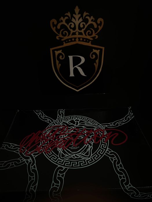 Versace Chain Reaction