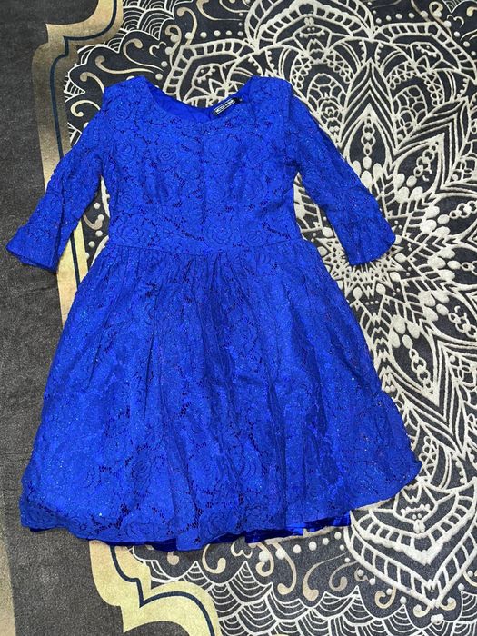 Пальто , платье в отличном состоянии