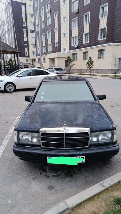 Мерседес 190 Е200